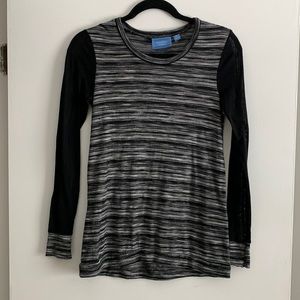 🔹 3/$20 🔹 Simply Vera Long-Sleeve Top